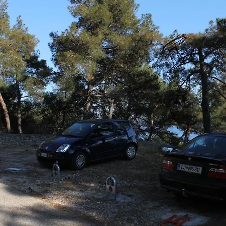 By The Sea Apartman Mali Losinj