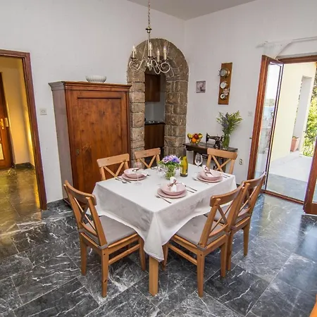 Apartament By The Sea