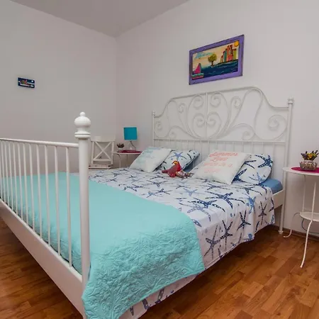 Apartman By The Sea Mali Losinj