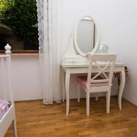 By The Sea Apartament Mali Lošinj